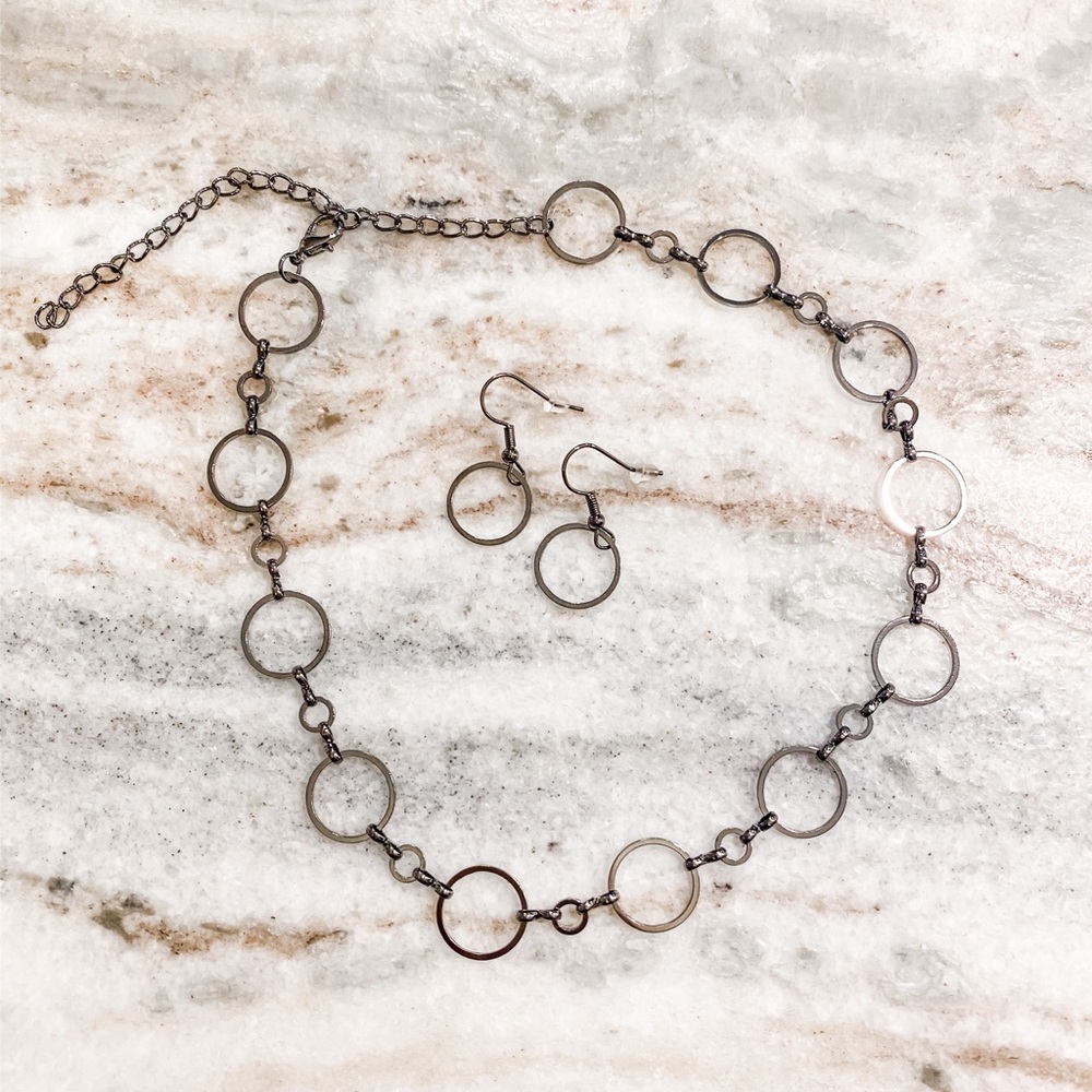 Paparazzi Gunmetal and Silver Set